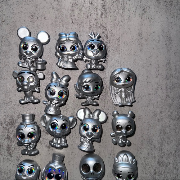 Disney 100 Anniversary Doorables (19) - Picture 2 of 3